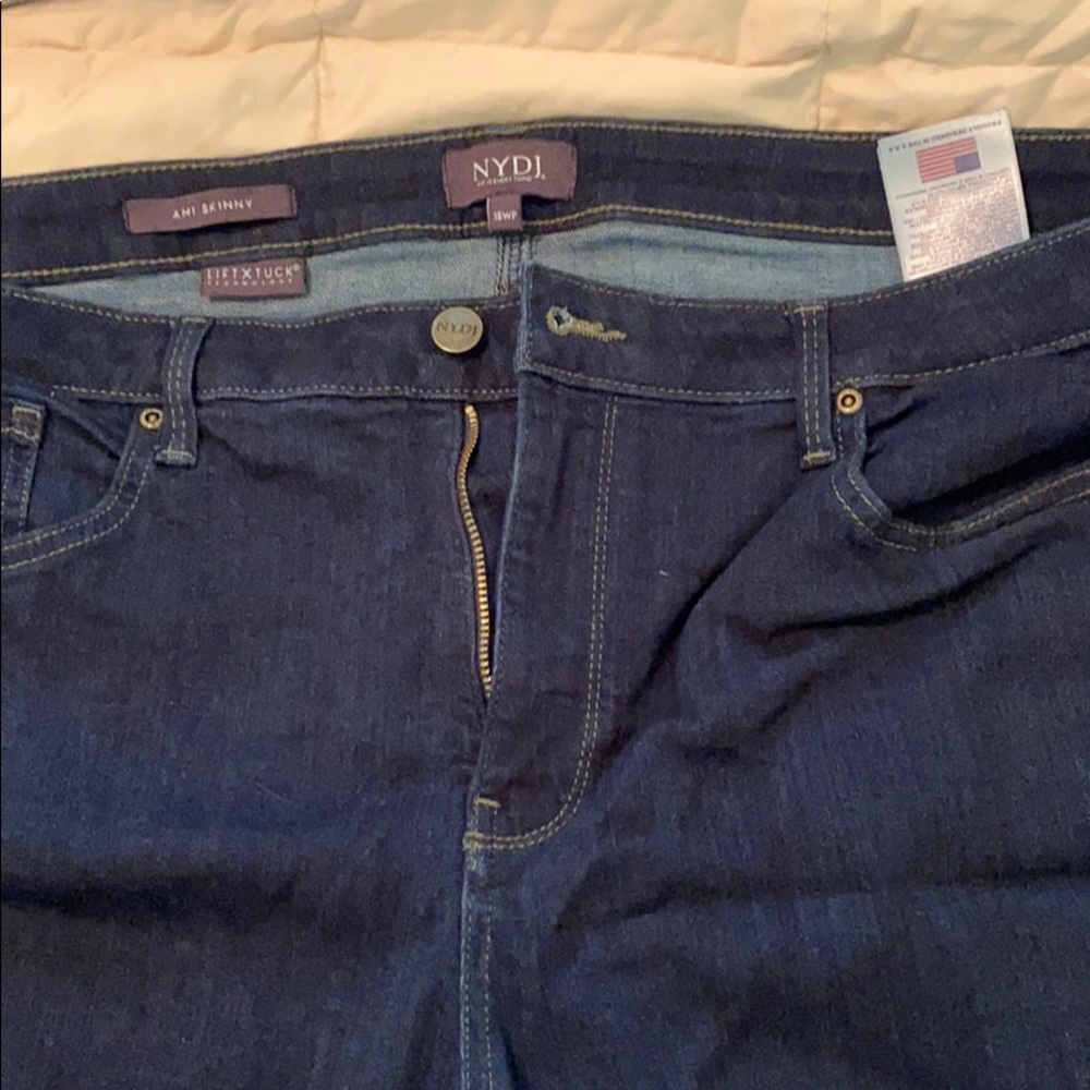 NYDJ Ami Skinny. 18wp.